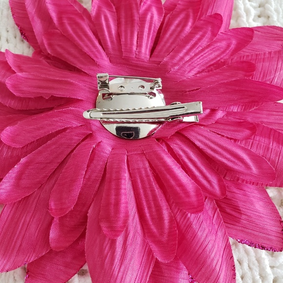 5/$25 Sale - Extra Large Hot Pink Flower Bow - Picture 3 of 4